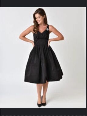 NWT Retrospec’d 1940’s/1950’s Retro Sweetheart Swing Black Pleated Dress Size 10